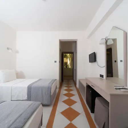 Ξενοδοχείο Arinnanda 3*