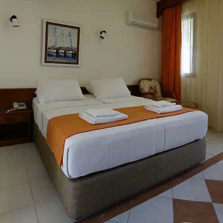 Hotel Arinnanda 3*