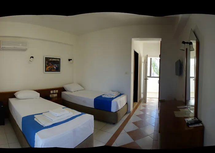 Hotel Arinnanda 3*